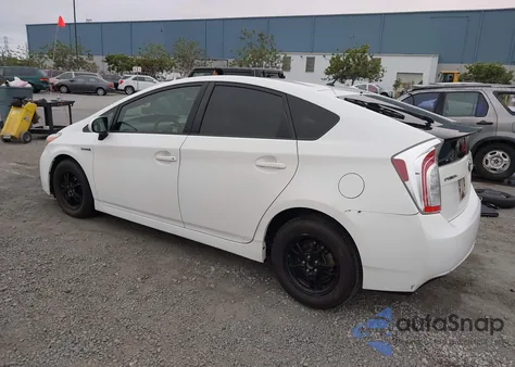 2015 Toyota Prius Two z USA, uszkodzony, nr VIN JTDKN3DU9F1927042